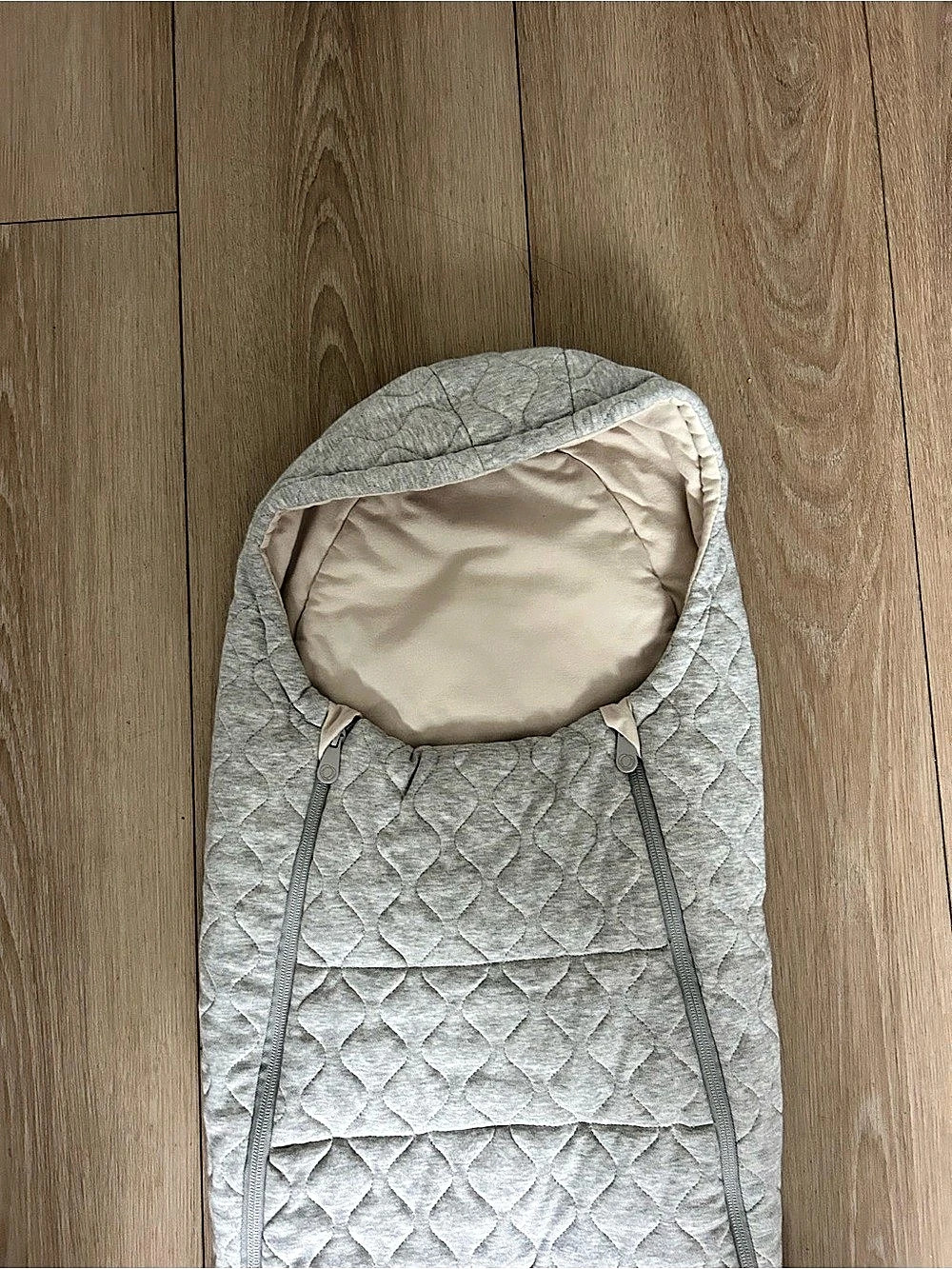 Bugaboo Footmuff Gray - Picture 2 of 7